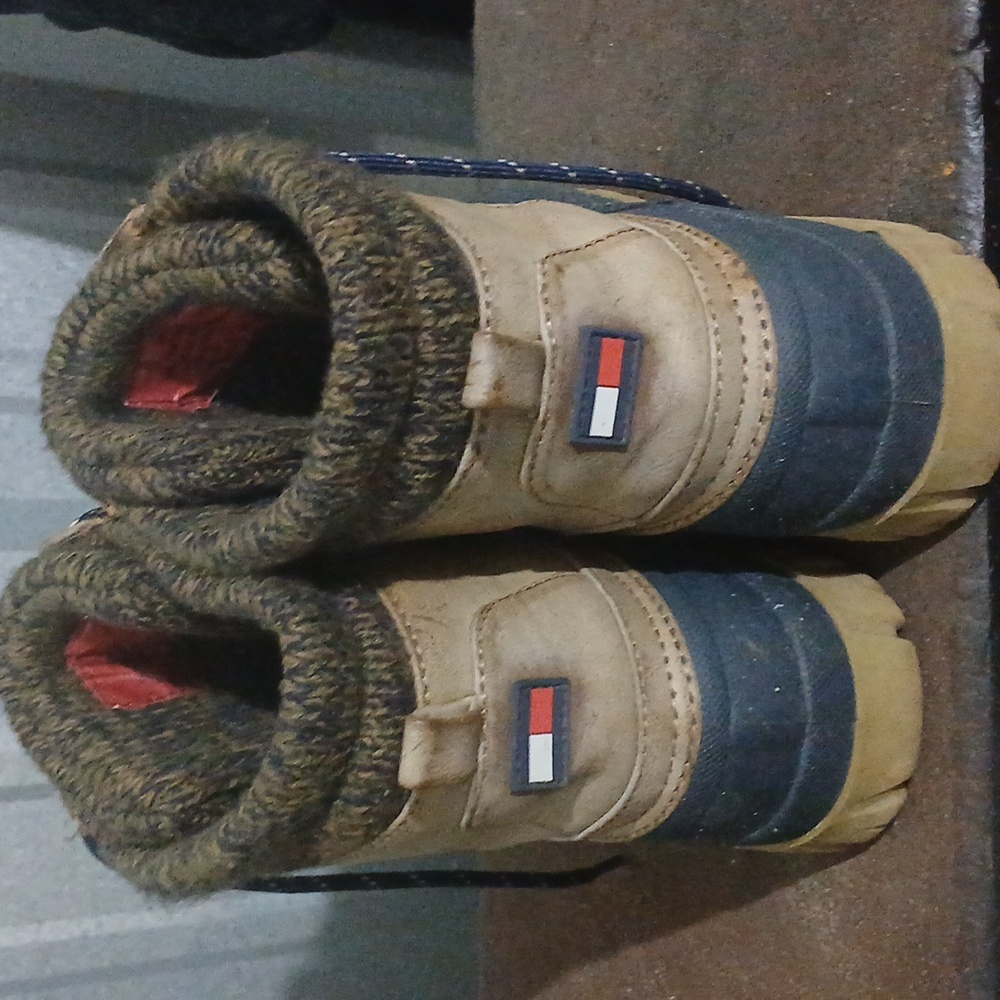 Tommy Hilfiger Duck Rain Boots - Picture 4 of 6